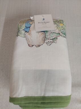 Pottery Barn Peter Rabbit Beatrix Potter Table Runner 18x108 Inch New NWT